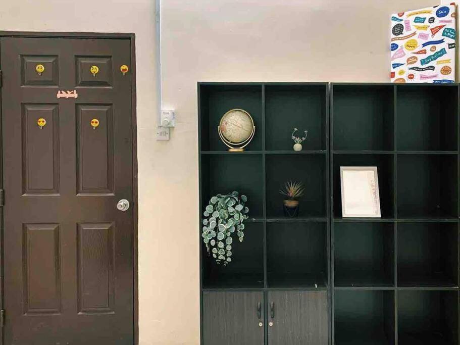 Spacious Cozy Lakeville Homestay 4 Bedrooms All With Aircond Seri Iskandar Exterior foto
