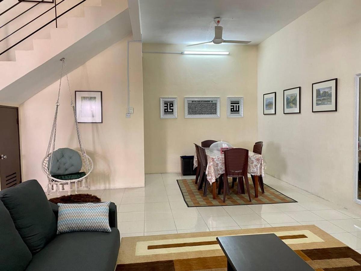 Spacious Cozy Lakeville Homestay 4 Bedrooms All With Aircond Seri Iskandar Exterior foto
